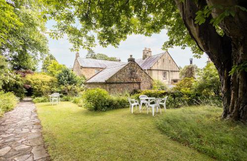 South Charlton Apartment | Host & Stay - Summerhill Court Lodges
