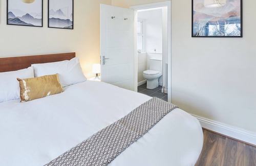 Middlesbrough Apartment | Host & Stay | The Bird's Nest Suite
