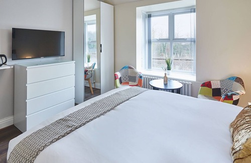 Middlesbrough Apartment | Host & Stay | The Bird's Nest Suite
