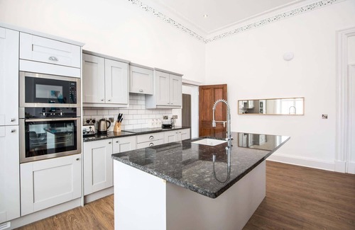 Durham Apartment | Host & Stay | The Montague