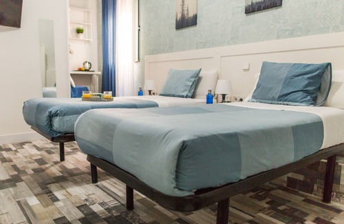 Centro House | Hostal Adeco
