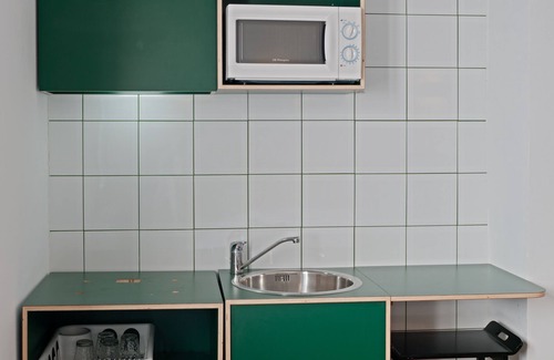 Sant Adria de Besos House | Hostal Athenas