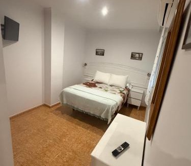 Caleta de Velez House | Hostal El Puerto
