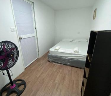 Crespo House | Hostal Familiar