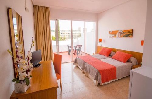 Es Canar House | Hostal Los Pinos