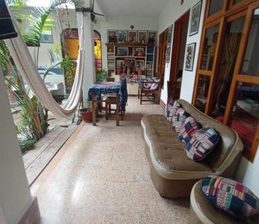 Panajachel Hotel | Hostal Mario's Rooms