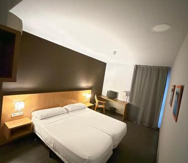 Casco Historico de Vallecas Hotel | Hostal Mediterranea