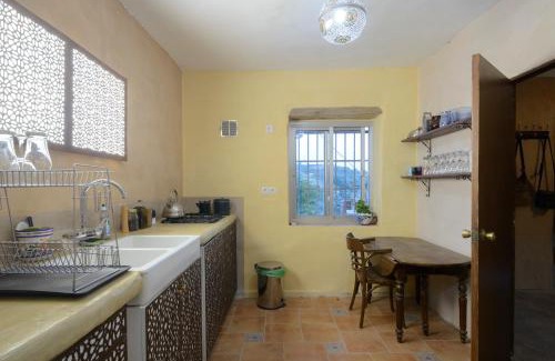 Cogollos de la Vega House | Hostal Nazarí