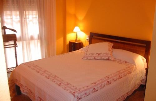 Santa Barbara House | Hostal Restaurante Arasa