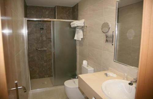 Pozo Alcon House | Hostal Restaurante Grela