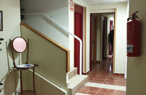 Molino del Chirrete House | Hostal Señora María