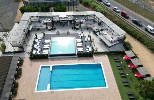 Palafolls House | Hostal SolFina
