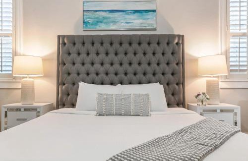 Faubourg Lafayette Apartment | Hosteeva Modern Condo Near Magazine St & Close to FQ