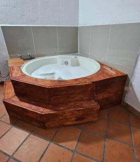 Marinilla Hotel | HOSTERÍA BRISAS DEL RÍO
