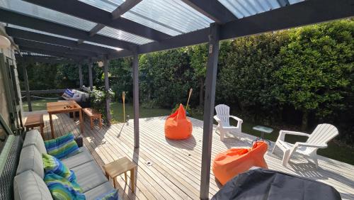 Whangamata House | Hosts on the Coast Treetops