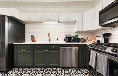 Central Northside House | ★ HostWise Stays ★ Elegant Mexican War Streets Home!