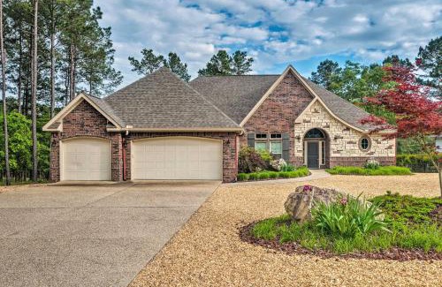 Hot Springs Village House | Hot Springs Family Home on Granada Golf Course!