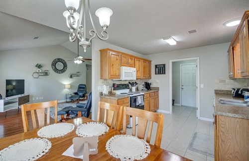 Rockwell House | Hot Springs Getaway w/Deck, 8 Mi to Downtown!