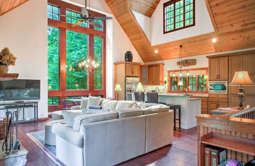 Marshall House | Hot Springs Hideaway unwind and reconnect with nature