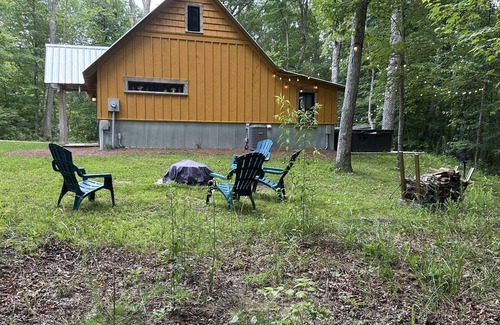 Rising Fawn Cabin | Hot Tub - 2BR + Loft Cabin - 2 mi to Cloudland