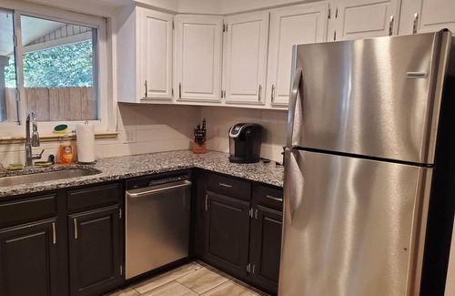 Littleton House | HOT TUB, 420 FRIENDLY, RV PARKING & GREAT LOCATION