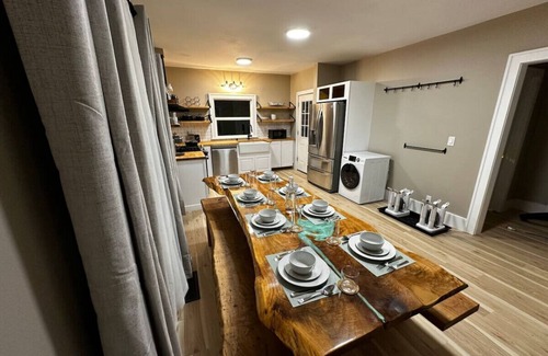 Enumclaw House | Hot Tub AC Walk to Downtown Views of Mt. Rainier