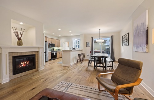 Southern Crossing House | Hot Tub, Amazing Walkable Location, Views, Fenced Backyard