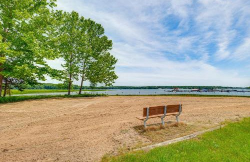 Windwood Coves House | Hot Tub and Amenity Access Lake Anna Retreat!