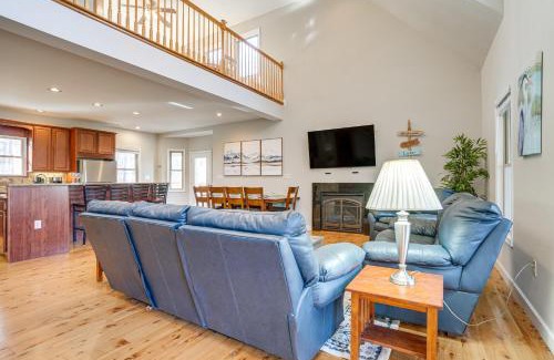 Windwood Coves House | Hot Tub and Amenity Access Lake Anna Retreat!
