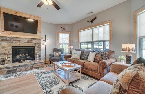 Helen House | Hot Tub and EV Charger Helen Getaway with Views!