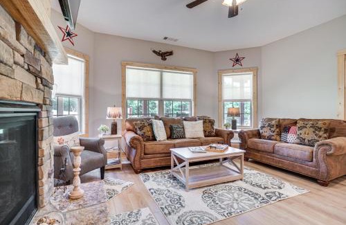 Helen House | Hot Tub and EV Charger Helen Getaway with Views!