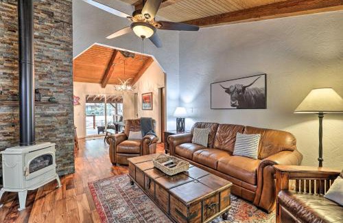 Munds Park House | Hot Tub and Patio Pet-Friendly Cabin in Munds Park!