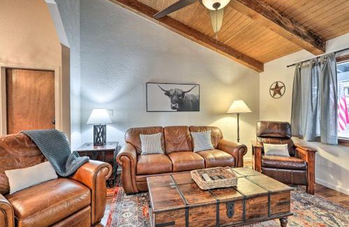 Munds Park House | Hot Tub and Patio Pet-Friendly Cabin in Munds Park!