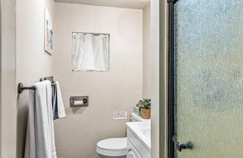 Coeur d'Alene House | Hot Tub and Spacious Backyard Close to Lake!