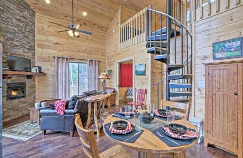Bryson City House | Hot Tub and Views Charming Bryson City Cabin!