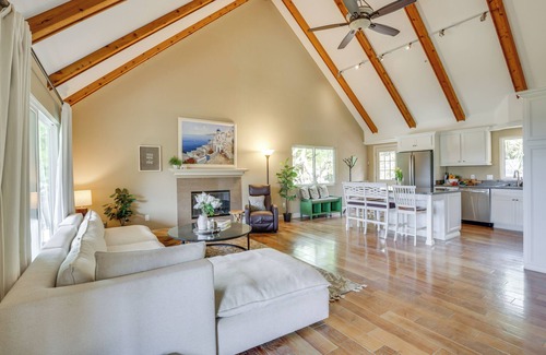 Rainbow CDP Cottage | Hot Tub + Balcony: Rainbow Retreat Near Wineries!