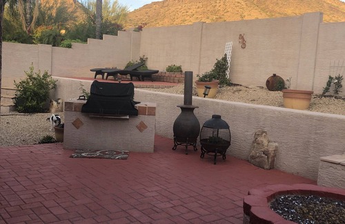 Stetson Valley House | Hot tub, BBQ ,Mountain View, and fire pit 15 minutes to the Glendale Stadium