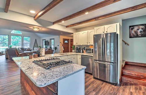 Albrightsville House | Hot Tub, Beach Access: Albrightsville Retreat!