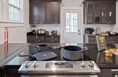 Frankfort House | Hot Tub, Beautifully Renovated Historic Home in the Heart of the Bourbon Trail