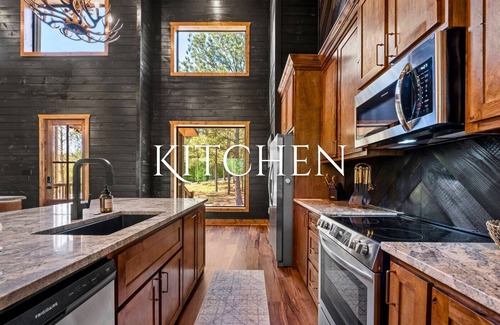 Broken Bow Cabin | Hot Tub | Boat Turnaround | Fire Pit | Gas Grill