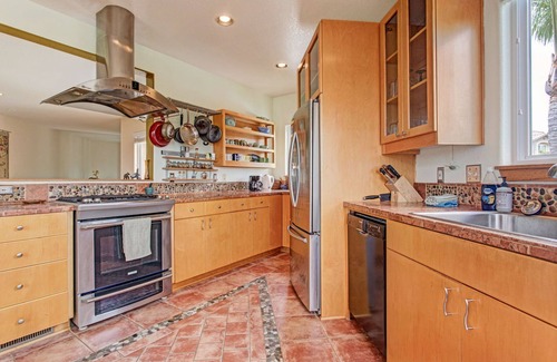 Carlsbad Condo | Hot Tub & Close to the Lagoon - The Lagoon View Getaway