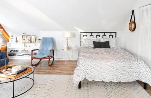 Berkeley Springs Ski Chalet | HOT TUB! Cozy Spa Haven Sleepy Creek Bliss Lodge