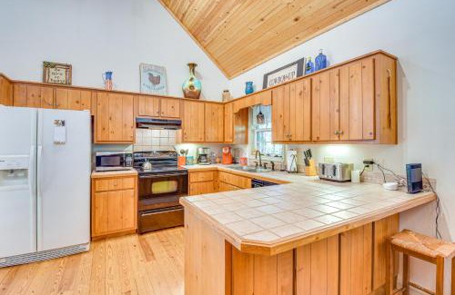 Clayton House | Hot Tub, Deck and Grill Secluded Cabin in Clayton