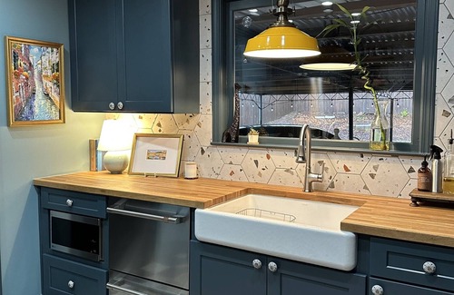 Inglewood House | Hot-Tub | EV Charger | Min to Broadway, Opry