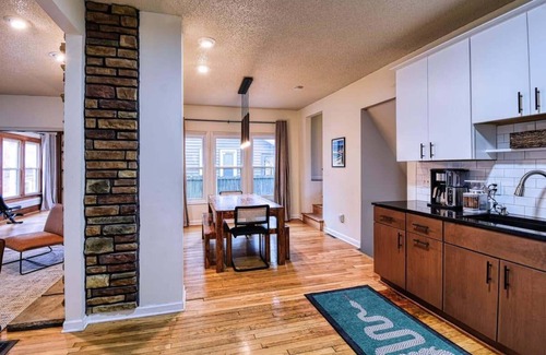 Des Moines House | Hot Tub, Fenced Yard, Games, Office/Gym + Pets Ok!