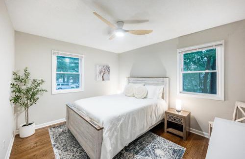 Southeast Raleigh House | Hot Tub Fire Pit 4BR Oasis