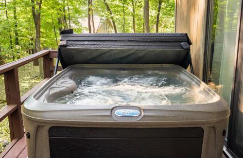 The Woods Ski Chalet | Hot Tub Fire Pit Deck Grill w Resort Amenities