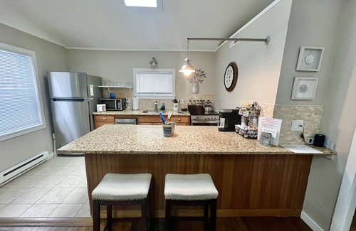 White Mills Cottage | Hot Tub, Fire Pit, Minutes To Lake Wallenpaupack