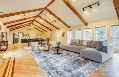 Dawsonville House | Hot Tub + Fire Pit: Spacious Home Near Lake Lanier