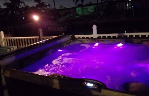 Flor-a-mar House | Hot Tub for 6, Canal Front/Boat dock, Fishing, Kayaking, nearby Beach